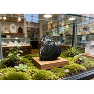 raw black tourmaline