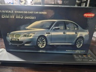 Kyosho 1:18 BMW M5 Sedan 模型車