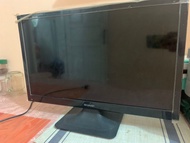 TV Sharp Aquos 24 inch bekas