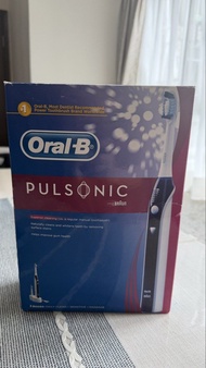 Oral-B Pulsonic 電動牙刷 （附8個刷頭）