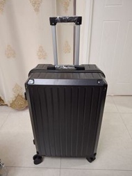 💎【官方認証專業賣家】💎【全新清貨】 實用黑色超輕巧超大容量29吋 有杯架  行李箱 行李喼 hard suitcase 29" luggage 硬殼