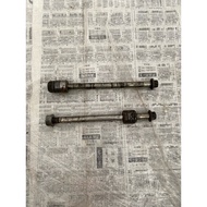 1 original cub front wheel hub