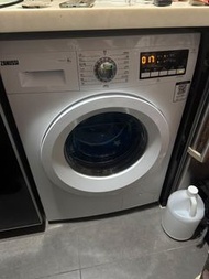 洗衣機名牌金章及電視機