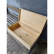 Wooden box 40 x 30 x 10 cm
