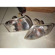 signal toyota ae111 sprinter koito