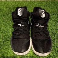 🔥 Barang Select/Bundle/Nike Kyrie Irving 5/UK 9