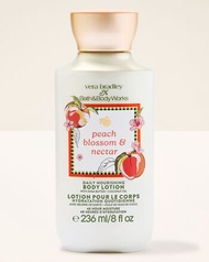 BBW BODY LOTION ORIGINAL LOTION INTO THE NIGHT 236ML
