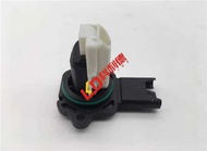 Suitable for BMW E90 E60 E93 E84 Air Flow Meter 523 525 530 325i 330i Sensor