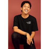 Everything U ARE Back Graphic Tee - Black T-Shirt with Aesthetic Back Design