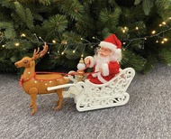 Mainan Boneka Santa Claus Kereta Salju Elektrik Gerak Lampu Musik 20Cm