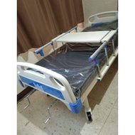 Hospital bed 2 cranks free Foam iv stand over bed table with 1 box mask