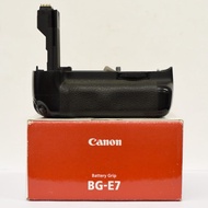 Canon BG-E7 Battery Grip for Canon EOS 7D Digital SLR Camera