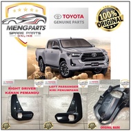 ORIGINAL 💯% TOYOTA HILUX REVO ROCCO ROGUE  Z-EDITION GUN135 2021Y-2023Y FOG LAMP COVER 52127-0K870 /