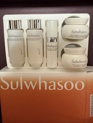 Sulwhasoo 潤燥精華套裝
