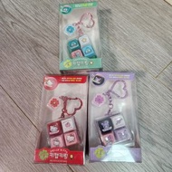 現貨 Sanrio Hello Kitty Kuromi  水怪 lucky 4 4格 鍵盤鎖匙扣 keyboard