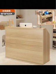 淺胡桃木接待櫃檯
