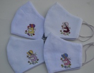 หน้ากากผ้า สำหรับผู้ใหญ่ ปักครอสติสลายน้องซู (Sunbonnet Sue) งานแฮนเมด ทำจากผ้าคอตตอน (Even Weave) บ