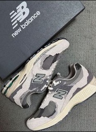 New Balance NB 2002R 雲雨灰