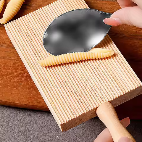 Wooden Garganelli Board 13.5x8.5cm Non-sticky Practical Pasta Gnocchi Macaroni Board With Handle Kit