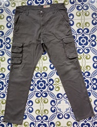 กางเกงคาร์โก้ กางเกงช่าง กางเกงคาร์โก้6กระเป๋า กางเกงยุทธวิธี มือ2 Rangler.แบรนด์ USA Size 36X32 Mad