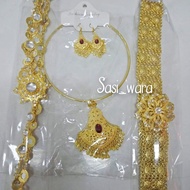 Gold Jewellery Set