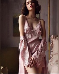全新 Victoria’s Secret sleeping nightgown dress 真絲綢緞立體刺繡蕾絲花邊兩件套性感蕾絲柔滑睡衣睡裙兩件裝睡袍