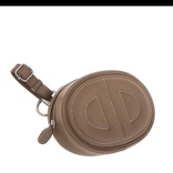 Hermes in the loop 腰包