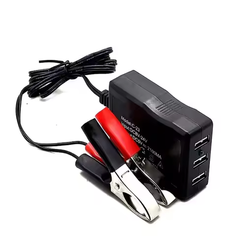 Multi-port 12V24v battery mobile phone charger motorcycle car on board universal USB to 5V car 2.1A 