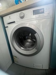 Electrolux 洗衣機EWF10746 7.5KG