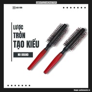 Round comb to create volume and style hair for men and women | GENTLE MONSTER