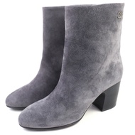 รองเท้าบูทหุ้มข้อหนังกลับ CHANEL รุ่น G32213 Coco Mark สีเทา ไซส์ 37 สภาพเยี่ยม พร้อมถุงผ้า ผลิตในอิ