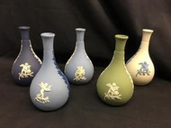 摩登柑仔店-罕見早期Wedgwood Jasper 長頸小天使系列五色碧玉浮雕小花瓶(二)