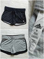 Adidas 兩面穿運動短褲慢跑
