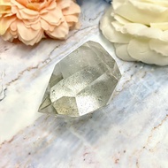 Natural Crystal (Quartz) Raw Ore 355.71 Ct [Keelung Cra Multicolor Stone]