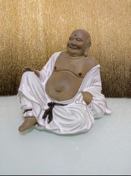 石灣陶瓷 羅漢 超過40年 Antique chinese ceramic sculpture showing a figure filled with inner contentment