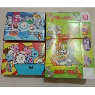Gift box toy contains 300 pcs, size 9 times 7cm