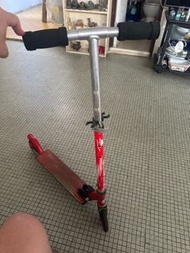Scooter滑板車，
