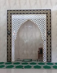 Grc krawangan mihrab