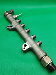 #รางหัวฉีดครบชุด  RAIL ASSY COMMON (23810-0E010)  TOYOTA   REVO เครื่อง 2.8 (1GD) แท้สอบถามได้ครับ