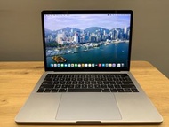 MacBook Pro 13吋 2018（有Touch Bar /  CPU升級i7 / RAM升級16G / 硬碟1TB！）