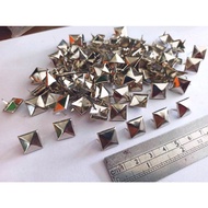 10 STUDS / 12MM PYRAMID STUP / ROUND STUP / INDEPENDENT SPIKE STUP / ROUND PIRAMMID SPIKE