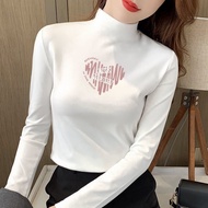 เสื้อยืดคอปกสูงทรงสลิมฟิตสำหรับผู้หญิง ฤดูใบไม้ร่วง/ฤดูหนาว เสื้อเชิ้ตพื้นฐานแบบมีฮู้ดพิมพ์ลาย ผ้าขน