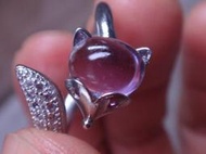 天然高冰清透 烏拉圭紫水晶 小鴿蛋 狐狸造型戒指 ~~ 華麗粉鋯石 迷人媚眼 精工鑲製 戒圍可調 蛋面飽滿乾淨 ~~