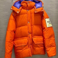 💎Han's house精品服飾💎 GUCCI 聯名 The North Face 羽絨 連帽可拆 外套 義大利製 現貨 S 原價 95000