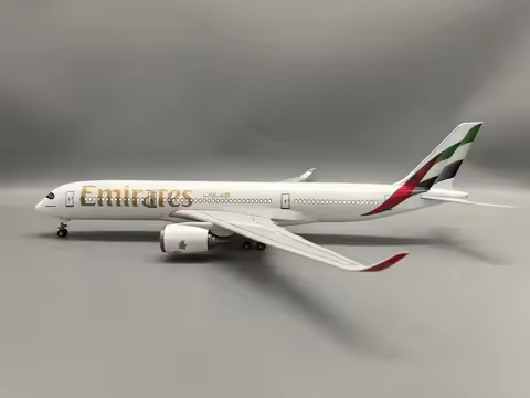 47cm Emirates UAE A350 Plane Model Resin Diecast Airplanes 1:142 Scale With Landing Gear Collection