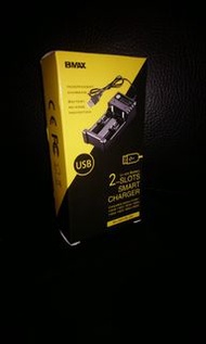 USB 雙槽鋰電池充電器