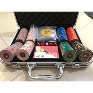 Poker Set Casino Style Poker Chips contains 200 pcs