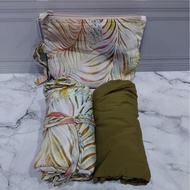 GIGGLES TRAVEL PRAYER CLOTHES