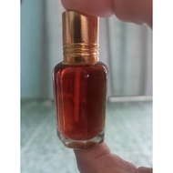 pati minyak gaharu asli (oudh)