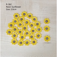 R362 - Resin Sunflower 2.0cm
